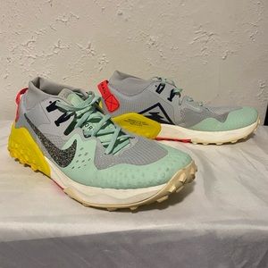 Nike Trail Sneakers
